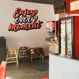Cách Thức Thú Vị Để Trải Nghiệm Đá Gà Tre Cựa Sắt Tại Casino